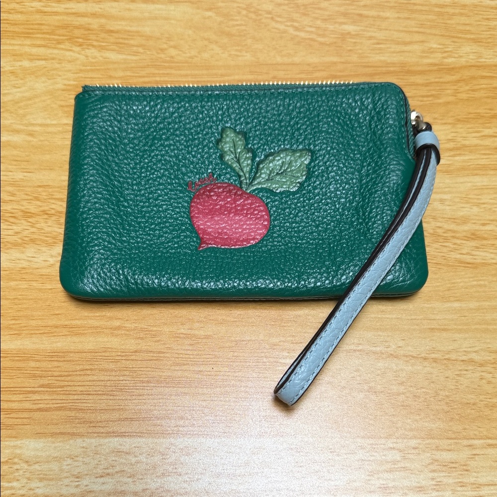 Coach Corner Zip Wristlet  Radish 🫜 - Picture 3 of 16